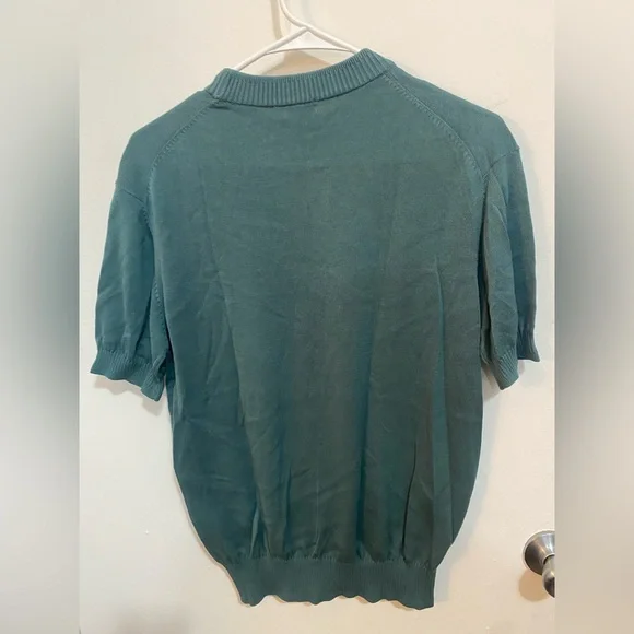 Classic Green Crew Neck Sweater - Picture 2 of 4